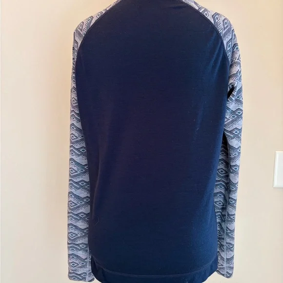 Smartwool Navy and Gray Long Sleeve Women's Top. Excellent Condition - Picture 4 of 11